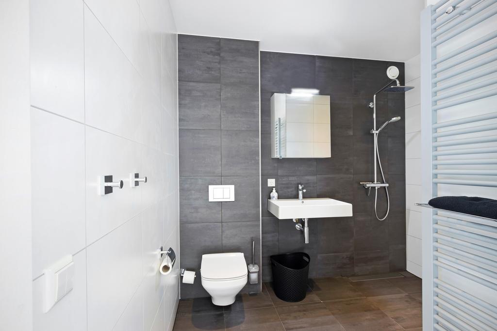 Royal Apartments City Centre Алкмаар Екстериор снимка